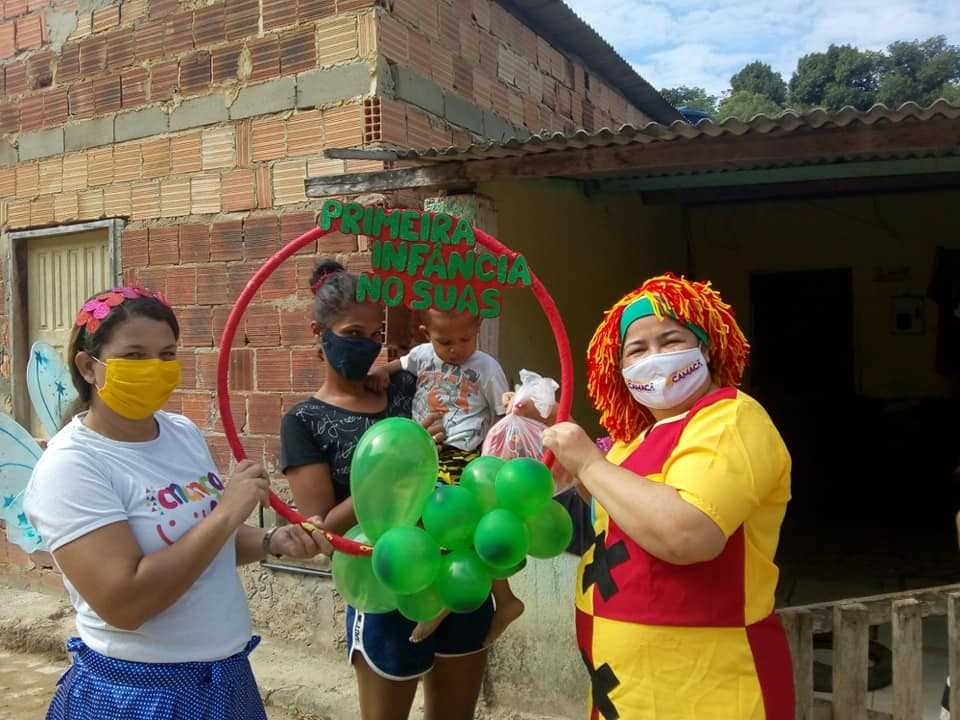 Camacã: 300 famílias são recebidas pela equipe do Primeira Infância no SUAS (Criança Feliz) e recebem kits